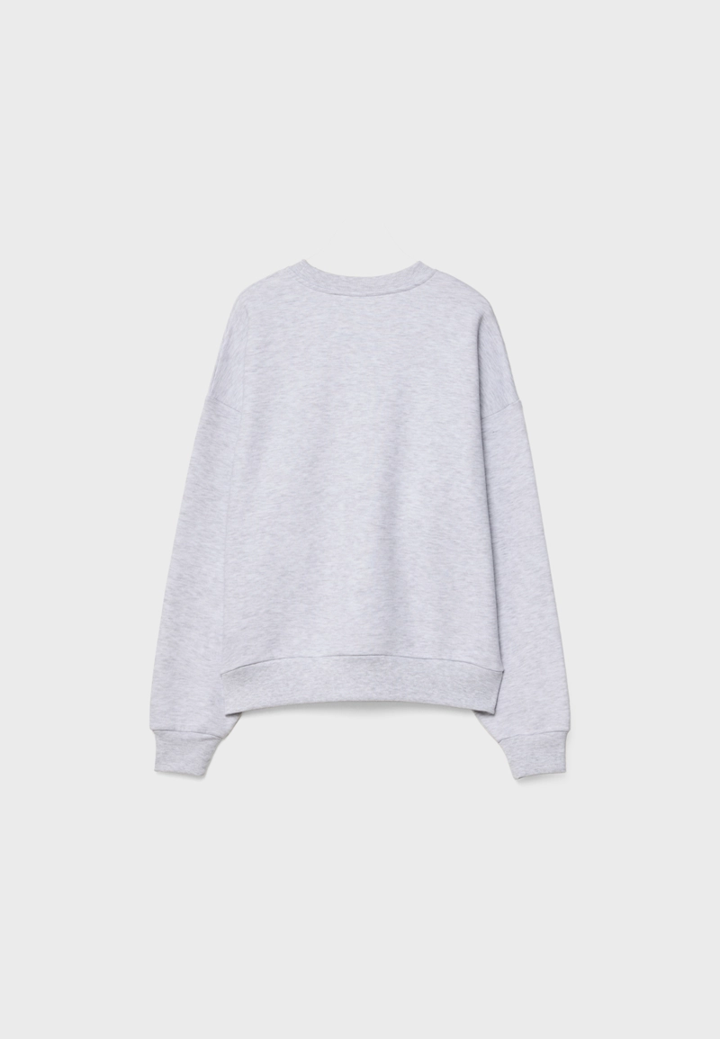 Толстовка с вышивкой