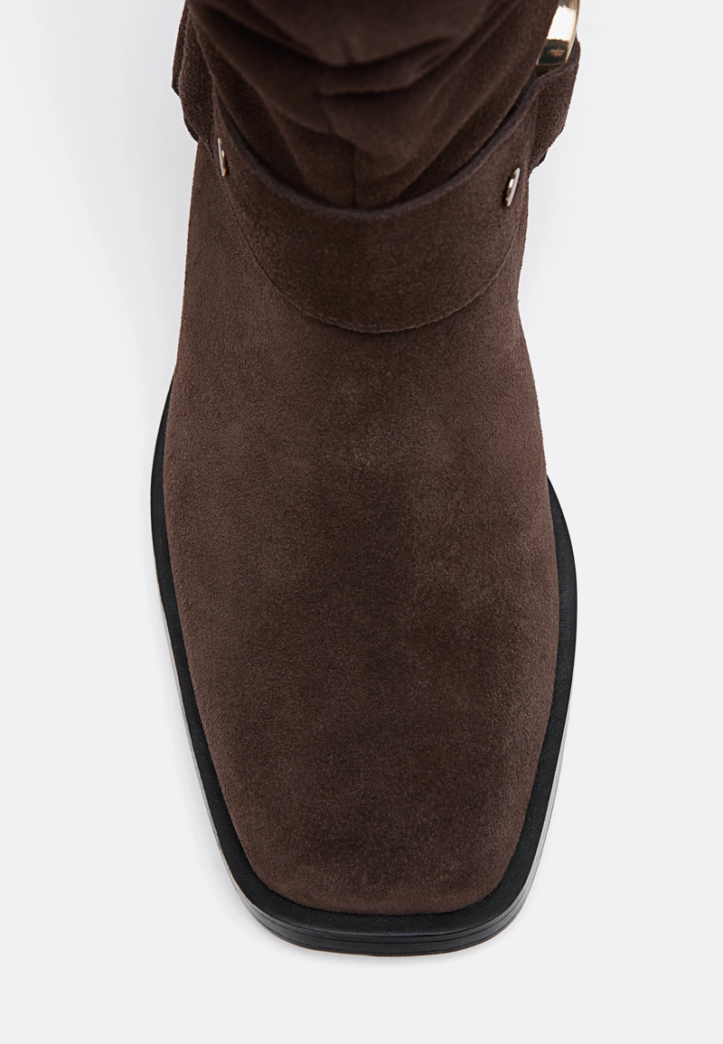 Botines planos piel hebilla