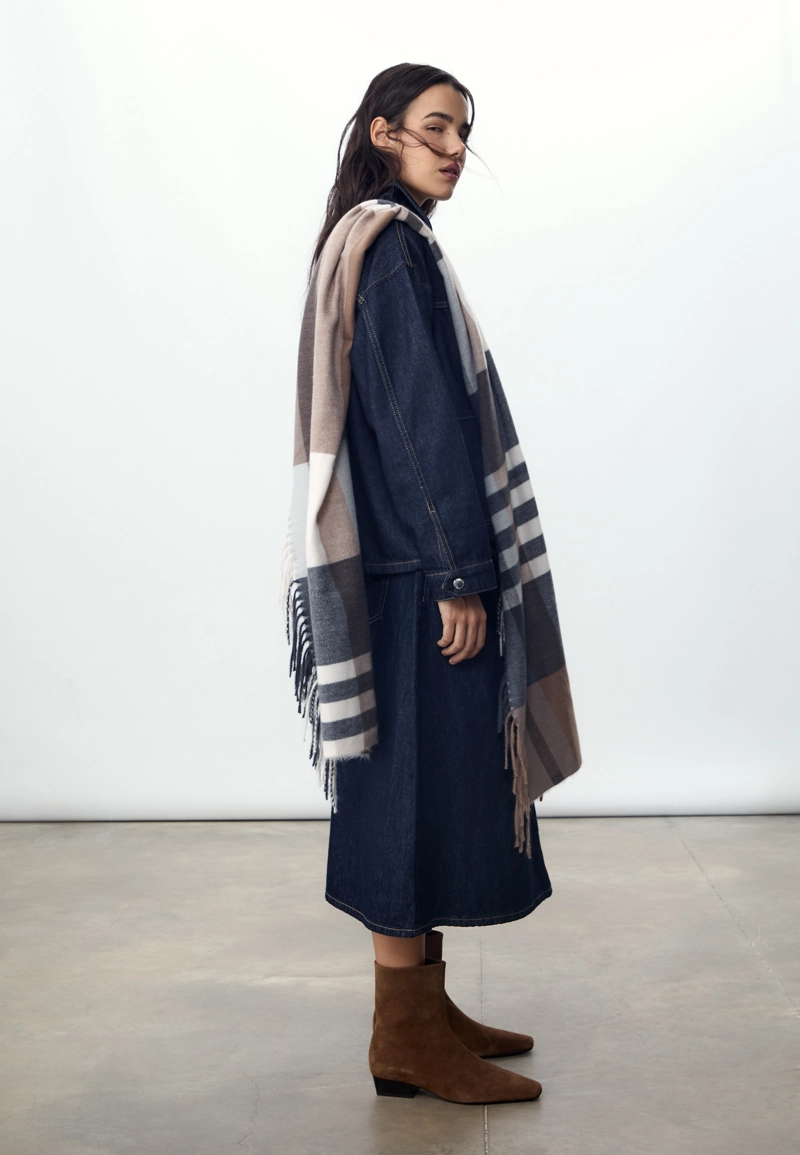 Кожаные ботинки на плоской подошве