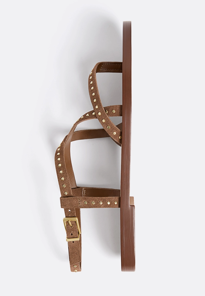 Кожаные плоские сандалии с заклепками