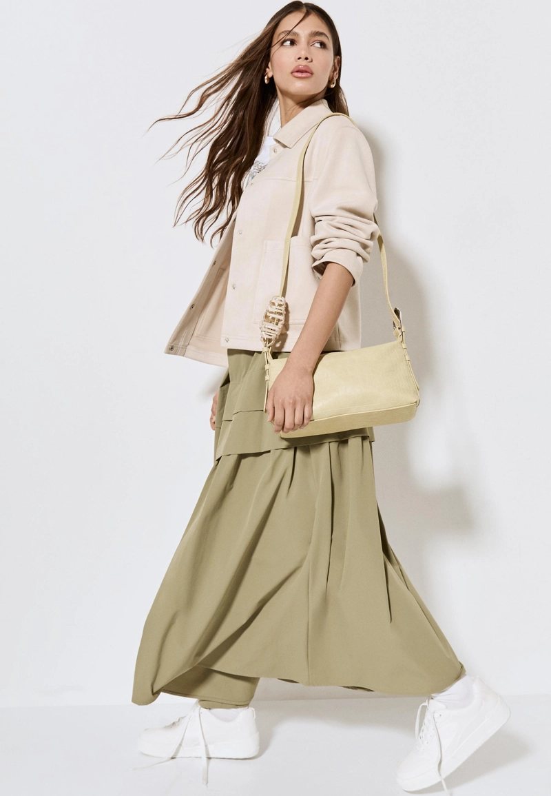 Женские спортивные кроссовки