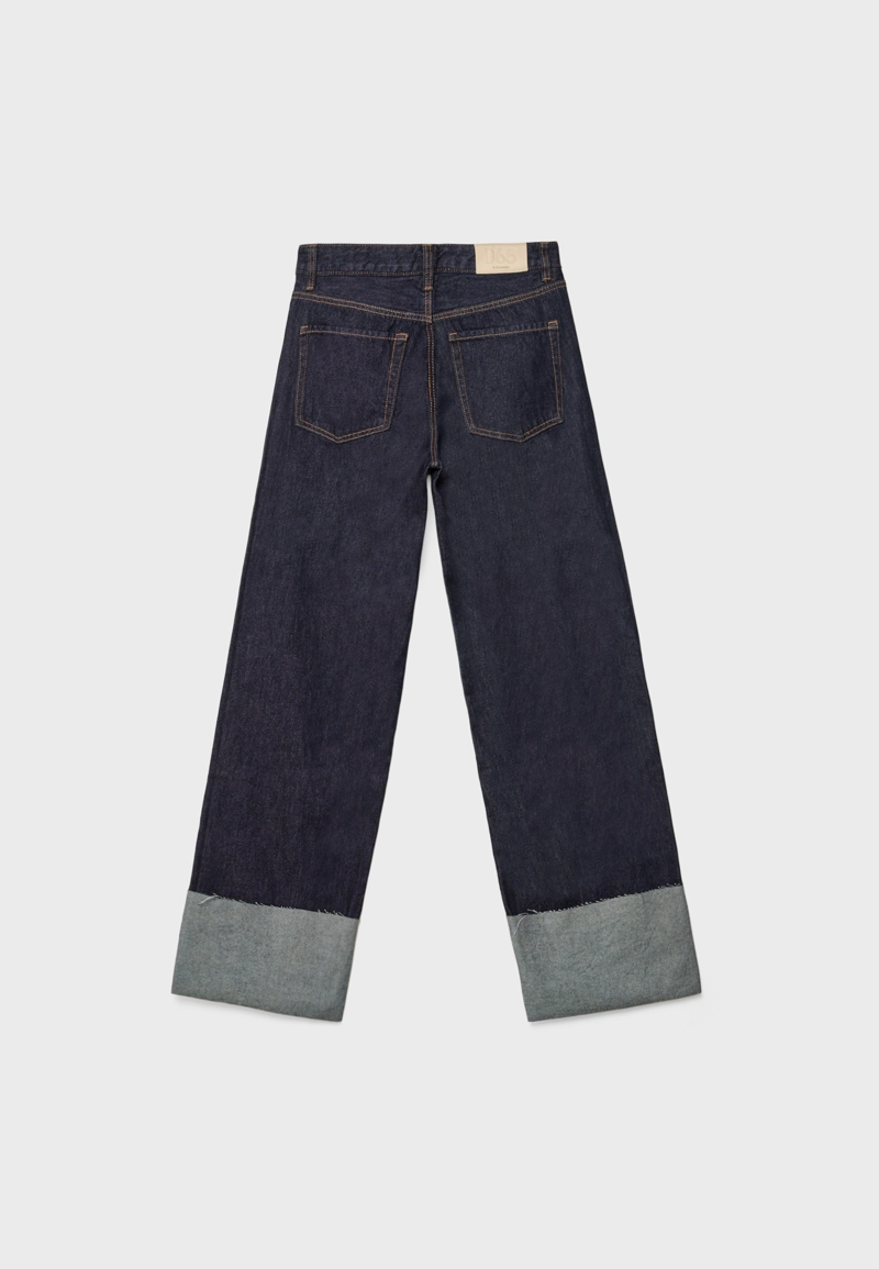 Прямые джинсы D65 с отворотами