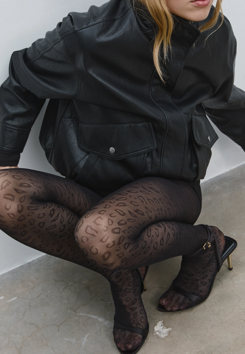 Атласные босоножки на каблуке