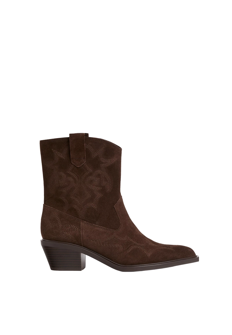 Кожаные ботильоны на каблуке в ковбойском стиле