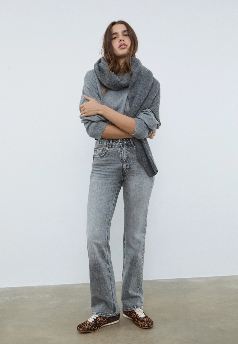 Кроссовки с леопардовым принтом на кожаной подошве