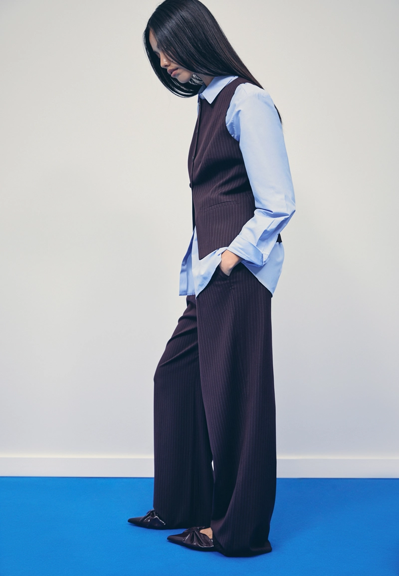 Жилет стандартного кроя на пуговицах в полоску