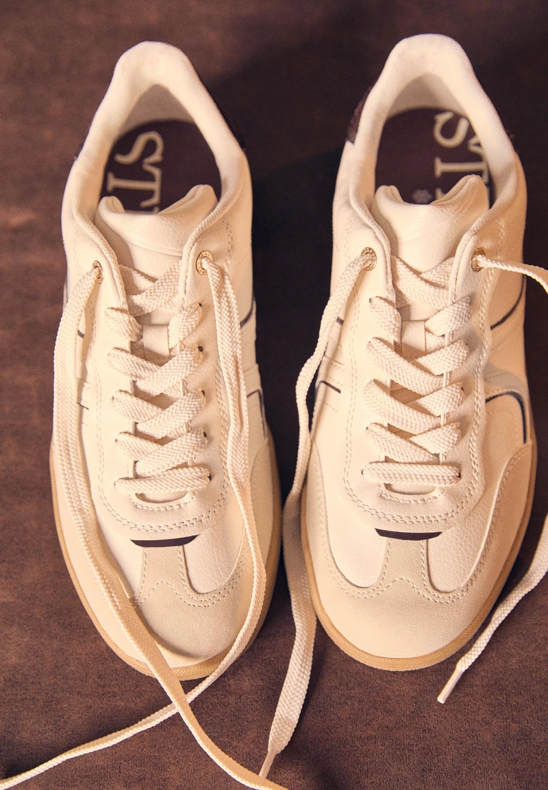 Повседневные кроссовки в стиле ретро