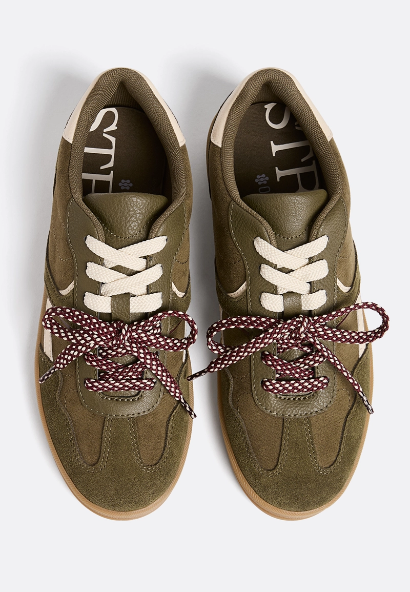 Повседневные кроссовки из разделанной кожи