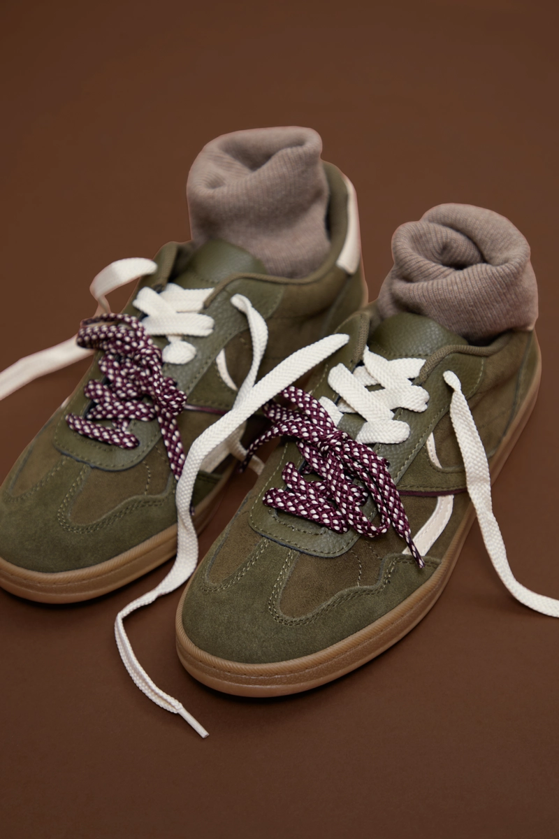 Повседневные кроссовки из разделанной кожи