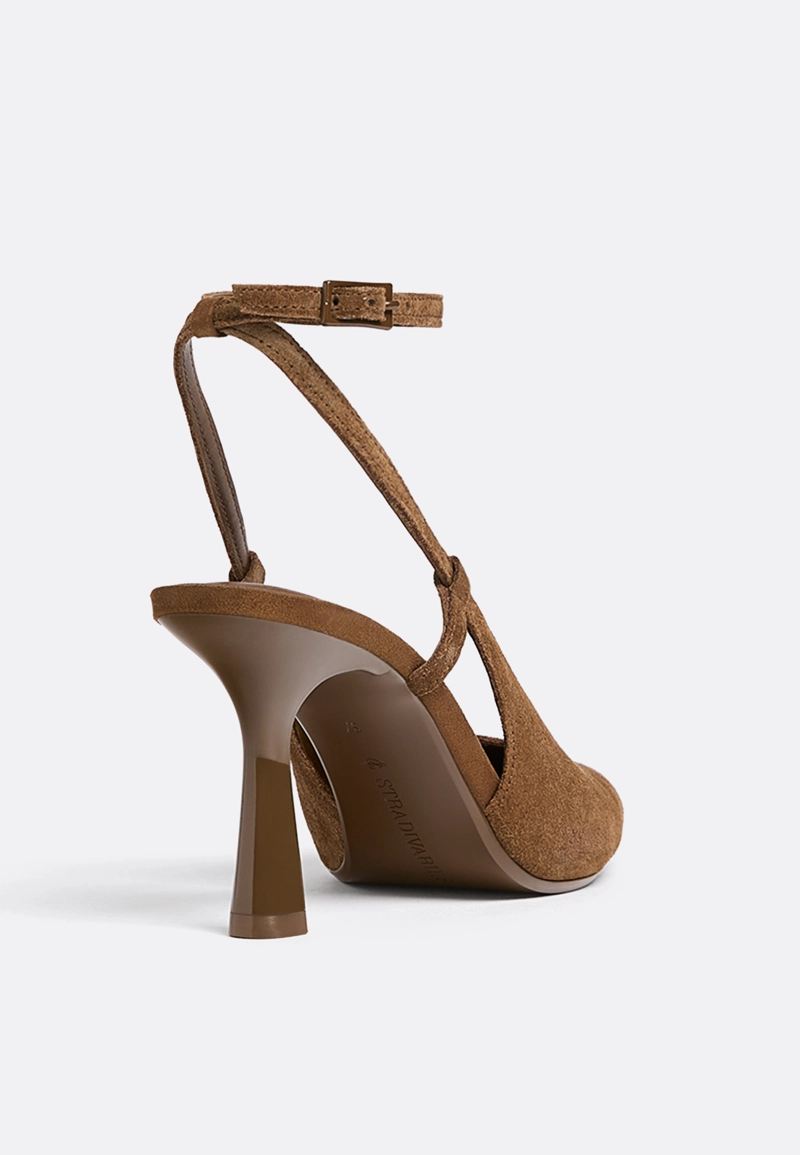 Кожаные туфли на каблуке