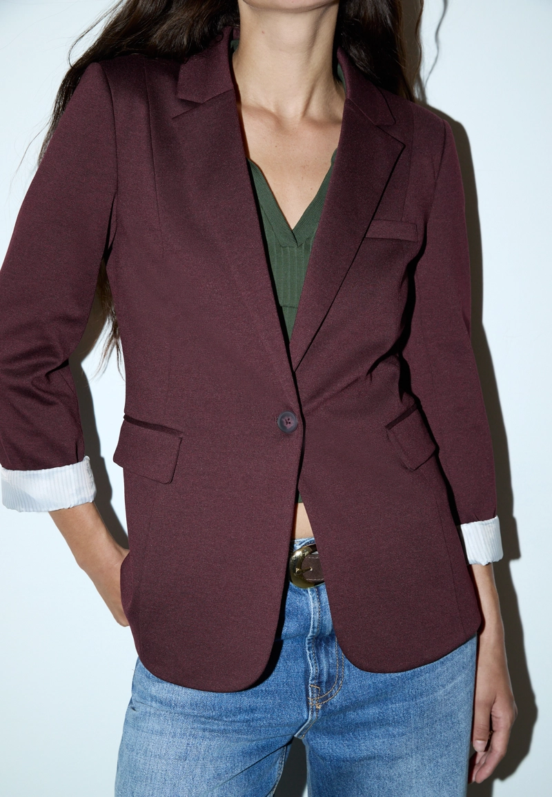 ПИДЖАК ОБЛЕГАЮЩЕГО КРОЯ