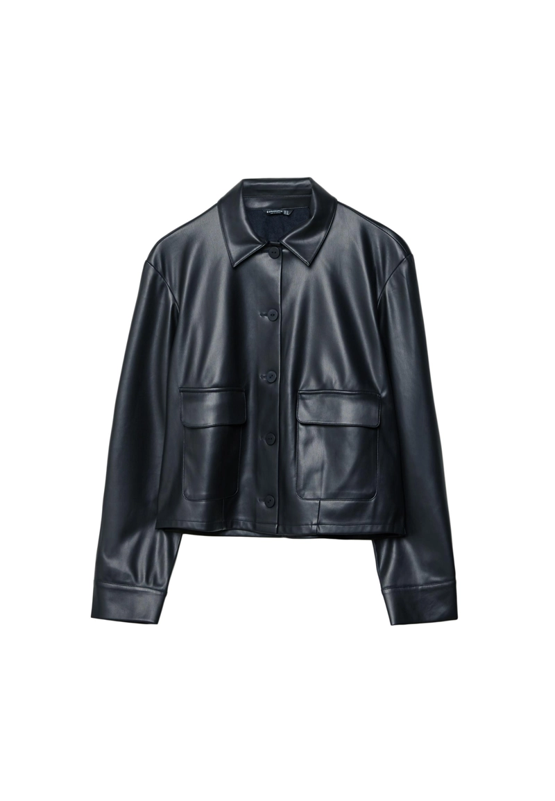 Рубашка с карманами из искусственной кожи