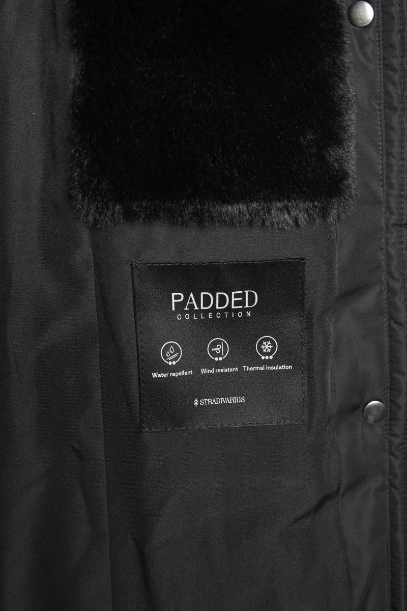 Приталенное стеганое пальто