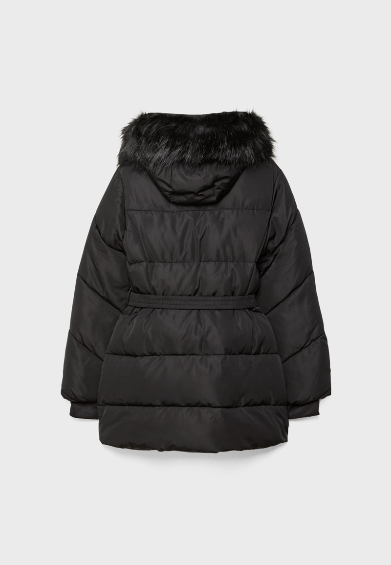 Приталенное стеганое пальто