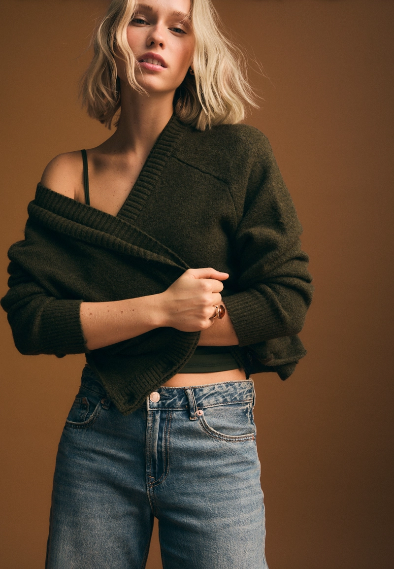 Трикотажный жакет с двойным воротником