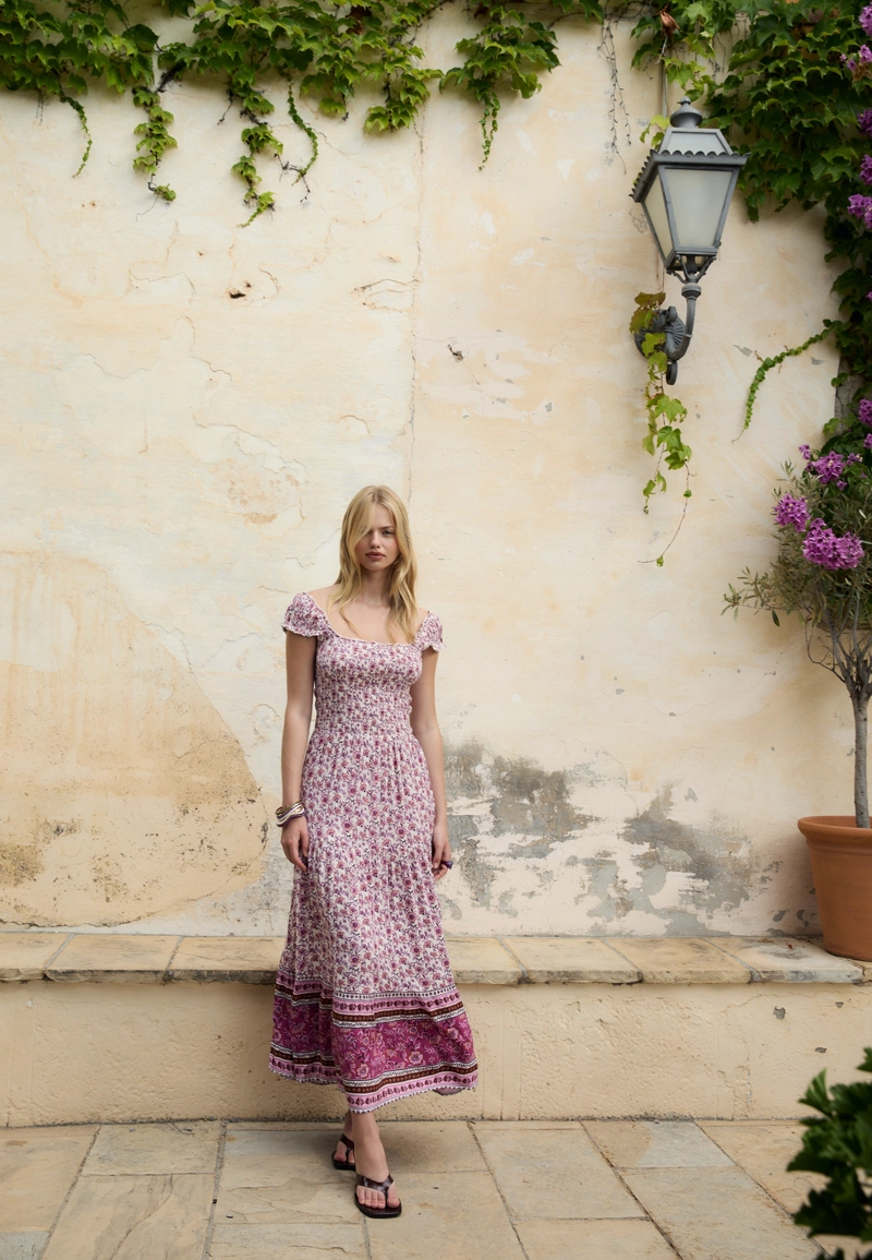 Длинное струящееся платье с принтом