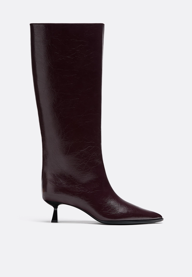 Сапоги на среднем тонком каблуке