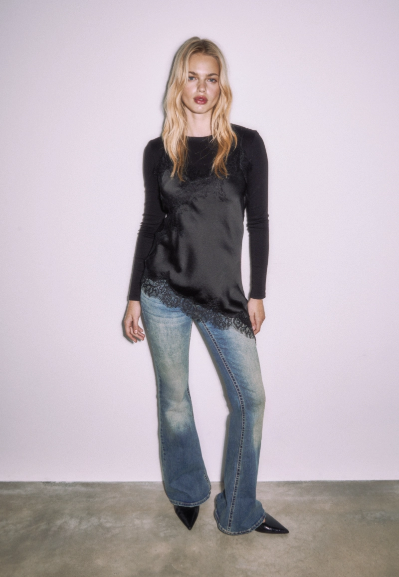 Асимметричный топ в бельевом стиле с кружевом