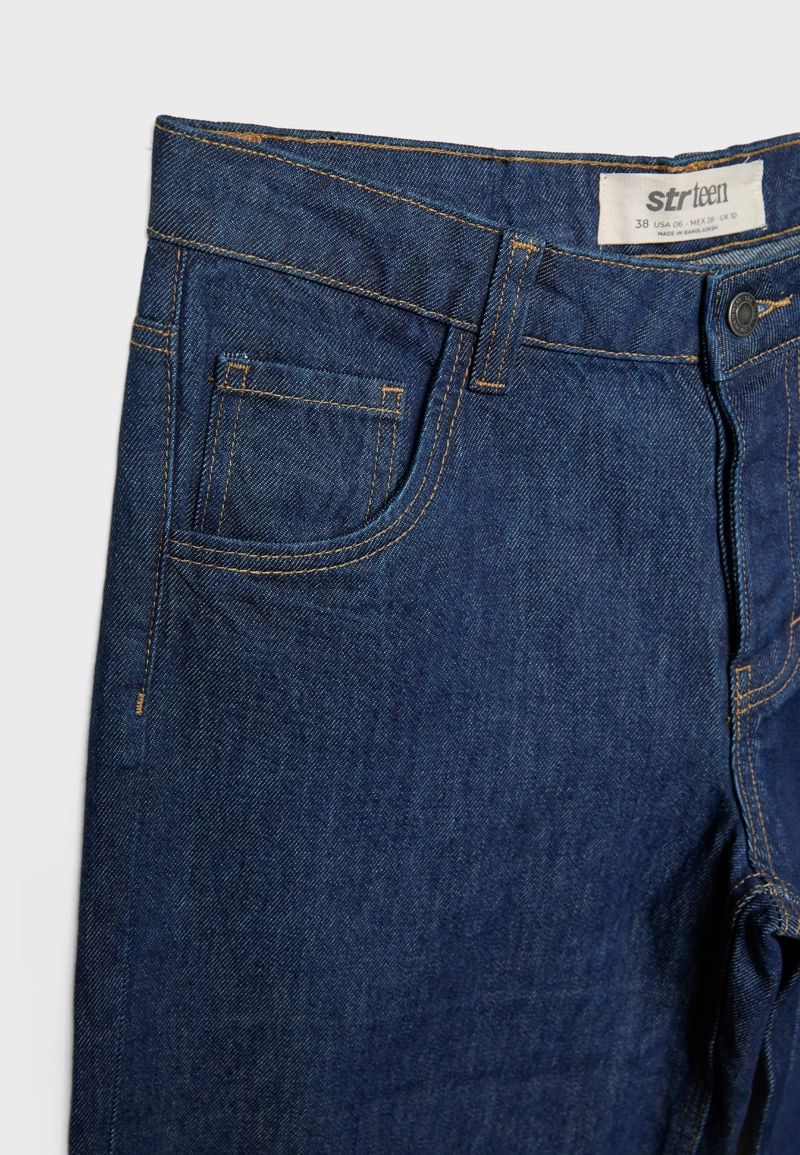 Джинсы-багги свободного кроя