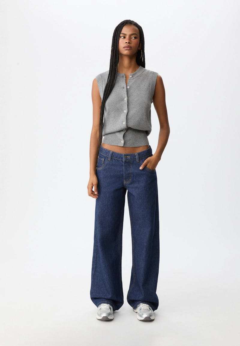 Джинсы-багги свободного кроя