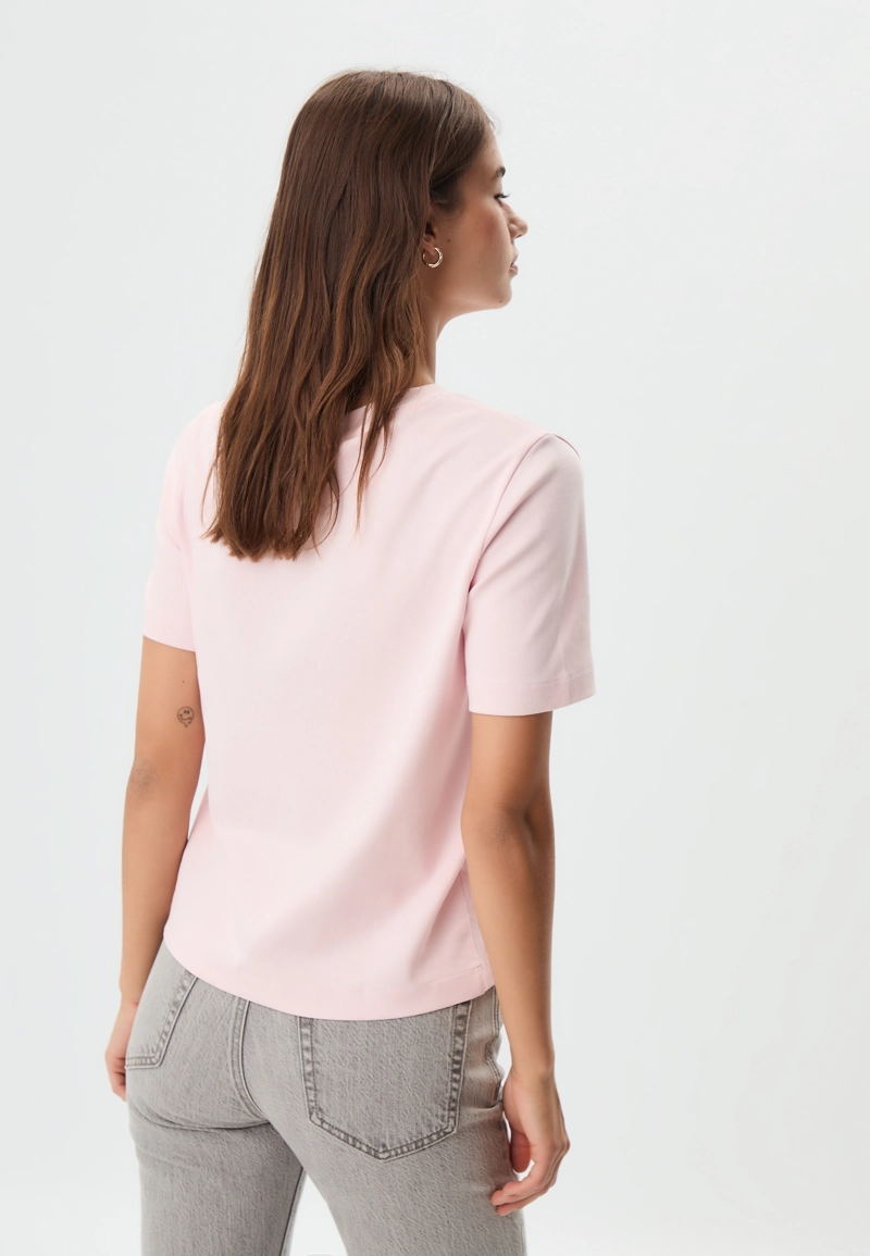 Базовая футболка классического кроя из плотной ткани