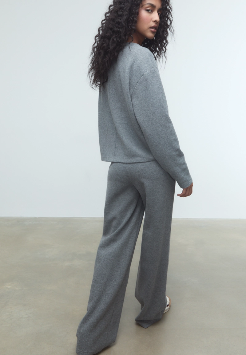 Трикотажные брюки со стрелками