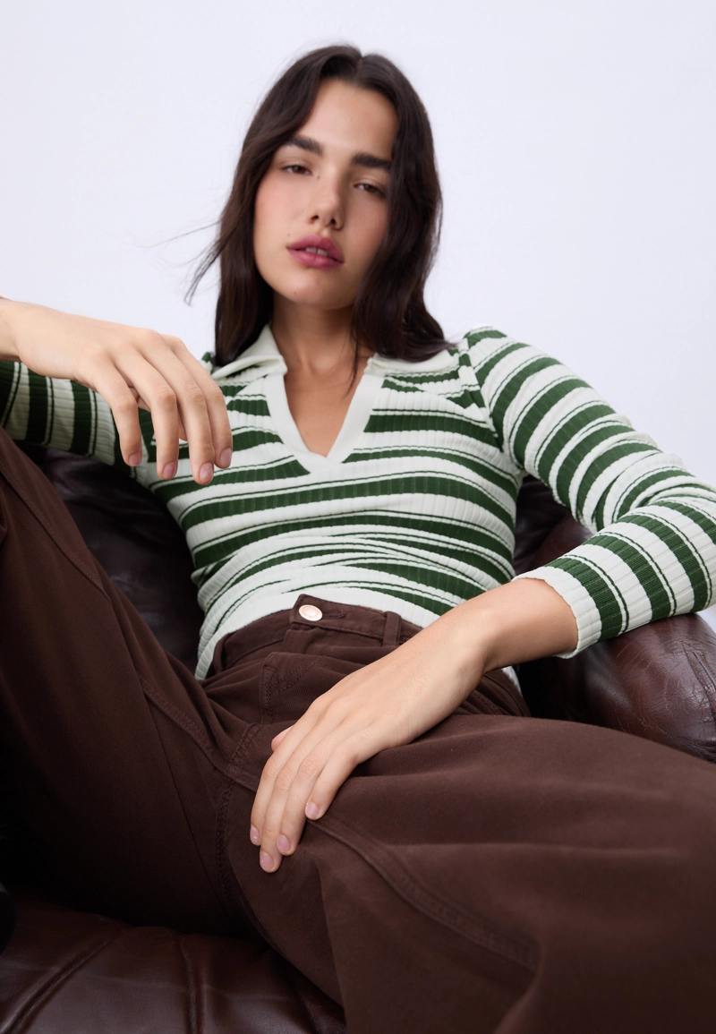 Футболка-поло бесшовная в полоску