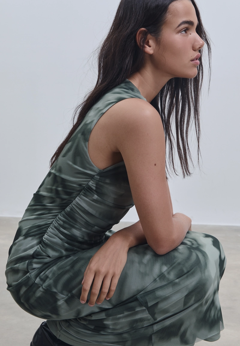 Платье миди из полупрозрачной ткани с принтом