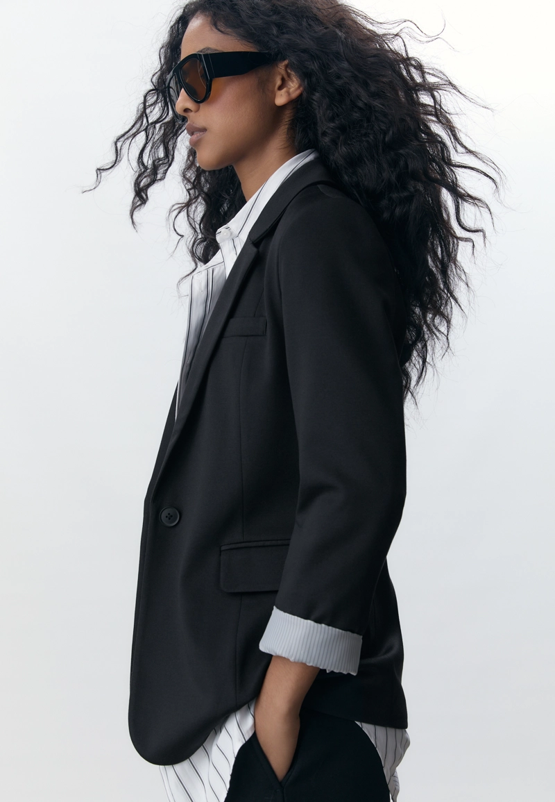 Пиджак зауженного кроя