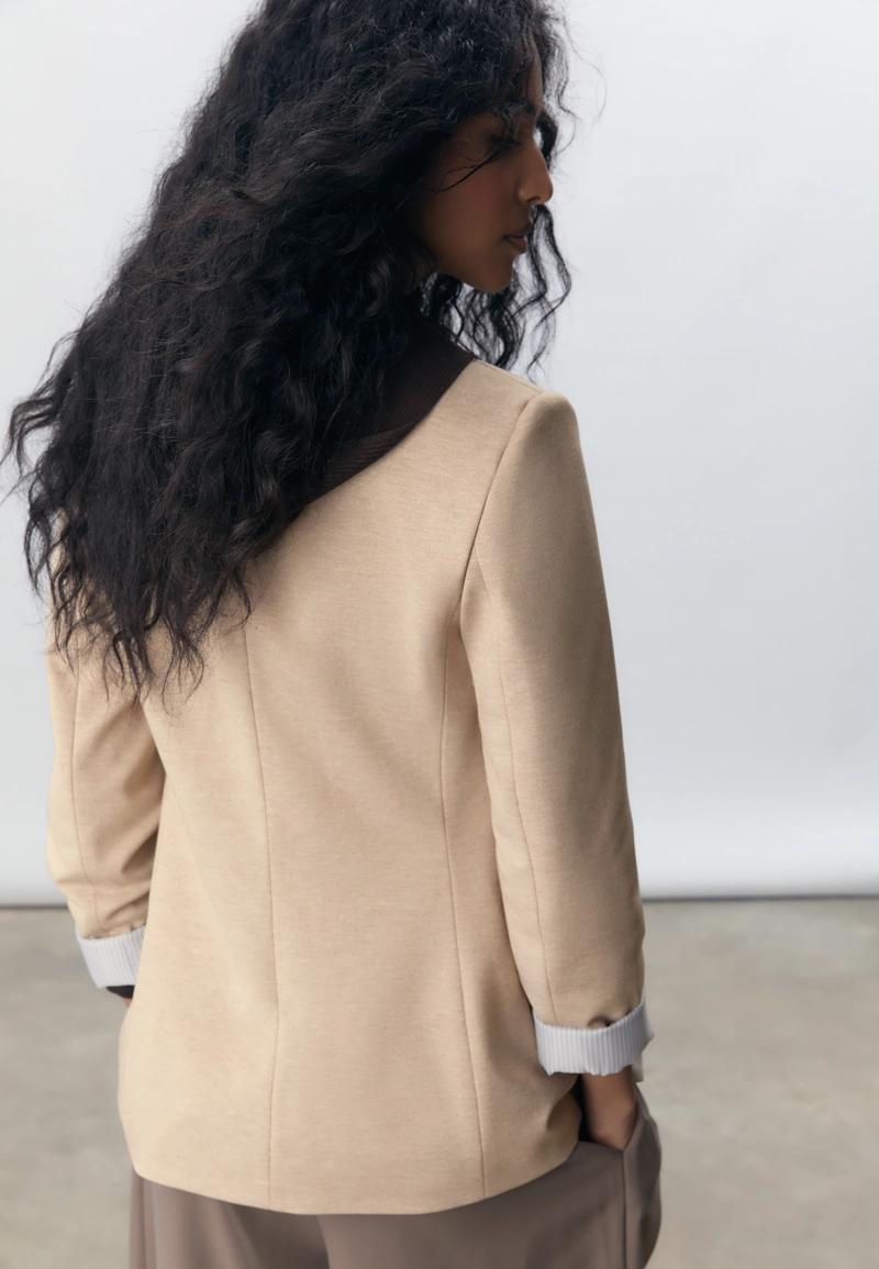 Пиджак зауженного кроя