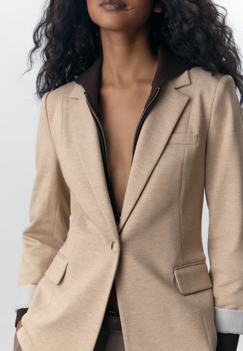 Пиджак зауженного кроя