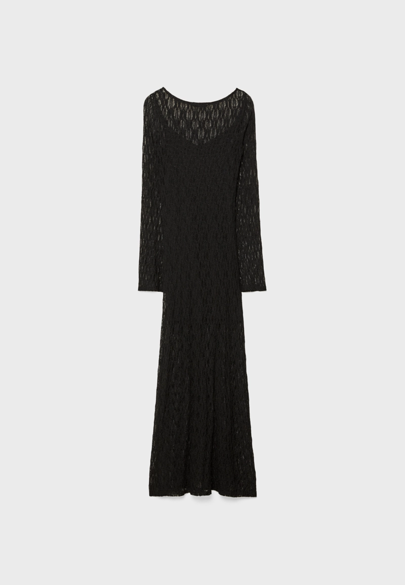 Длинное кружевное платье