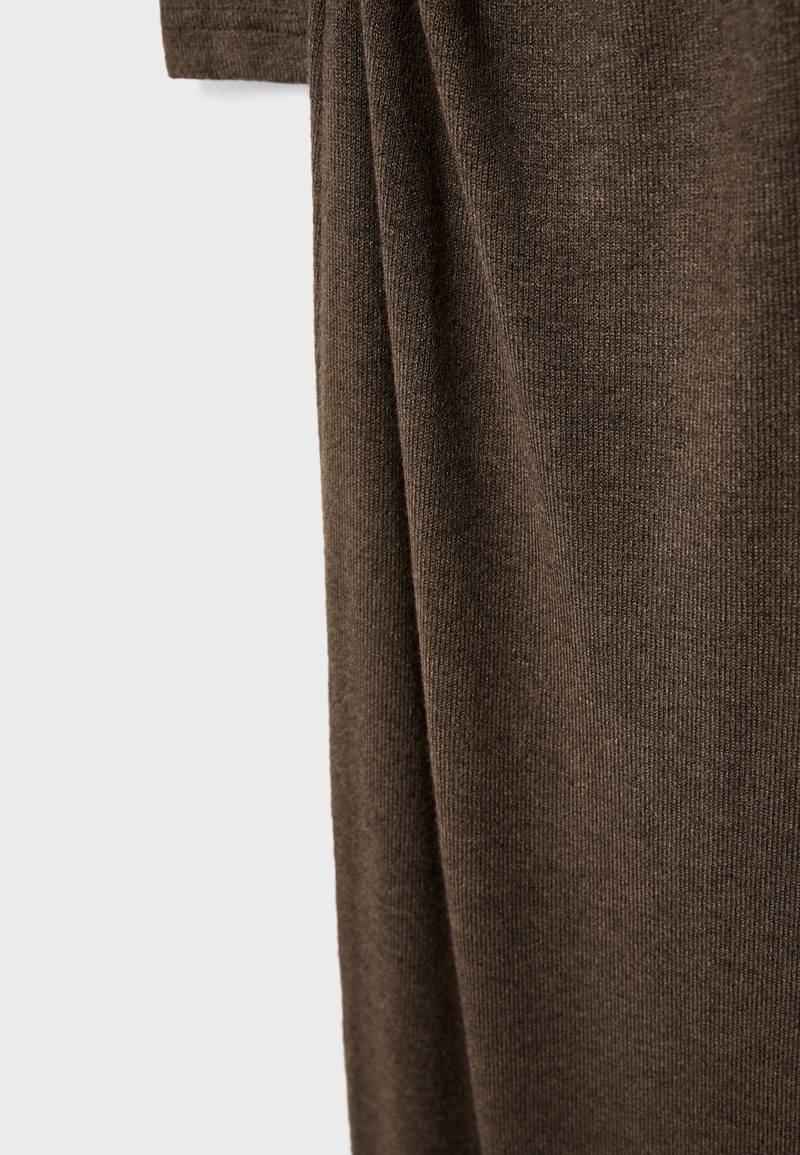 Трикотажное платье миди