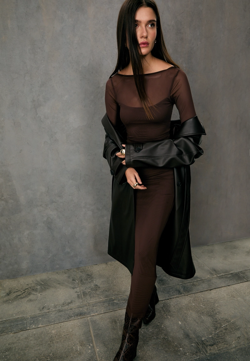 Платье миди с открытой спиной