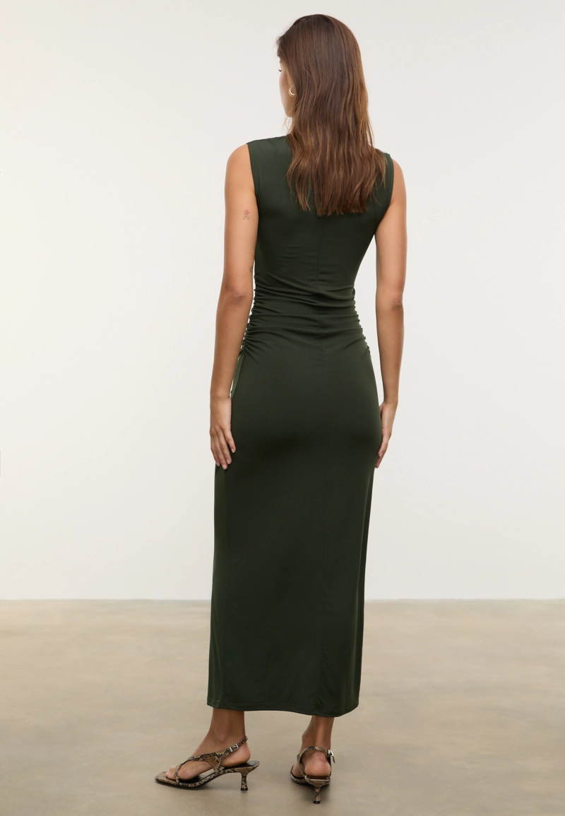 Платье миди со сборками