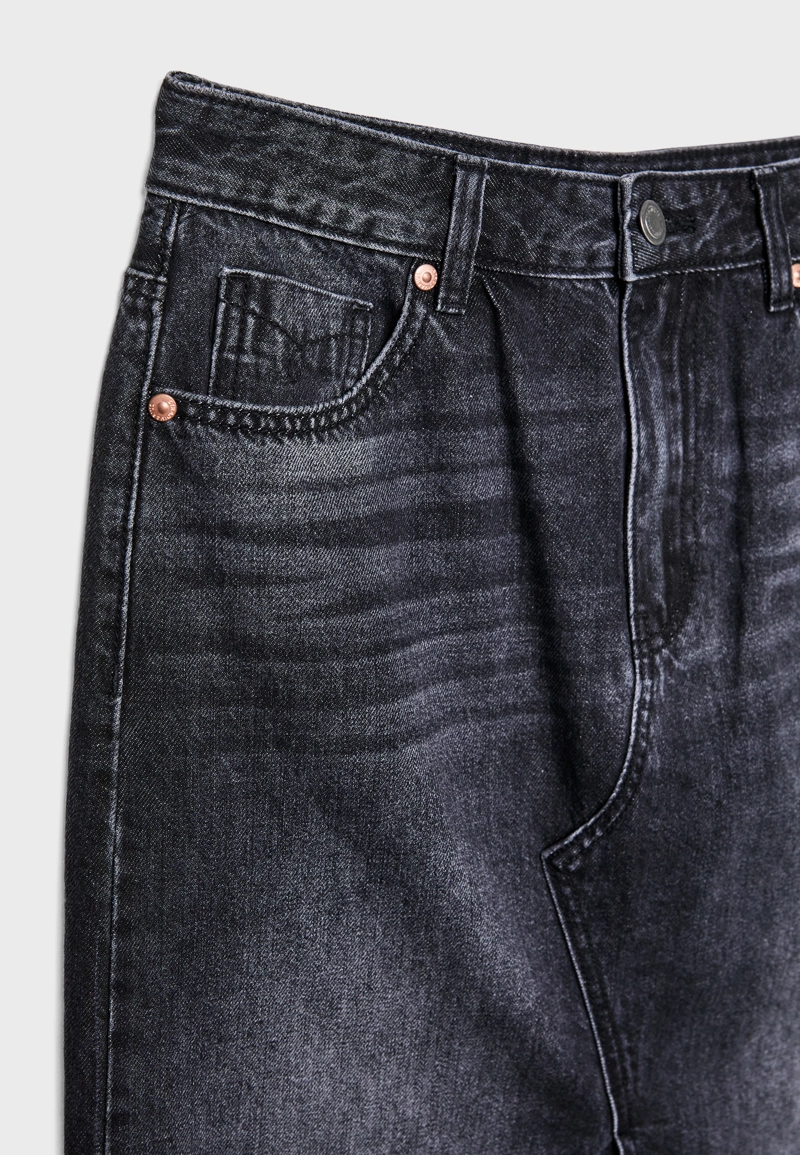 Денимовая юбка миди свободного кроя