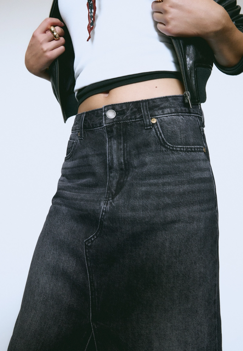 Денимовая юбка миди свободного кроя