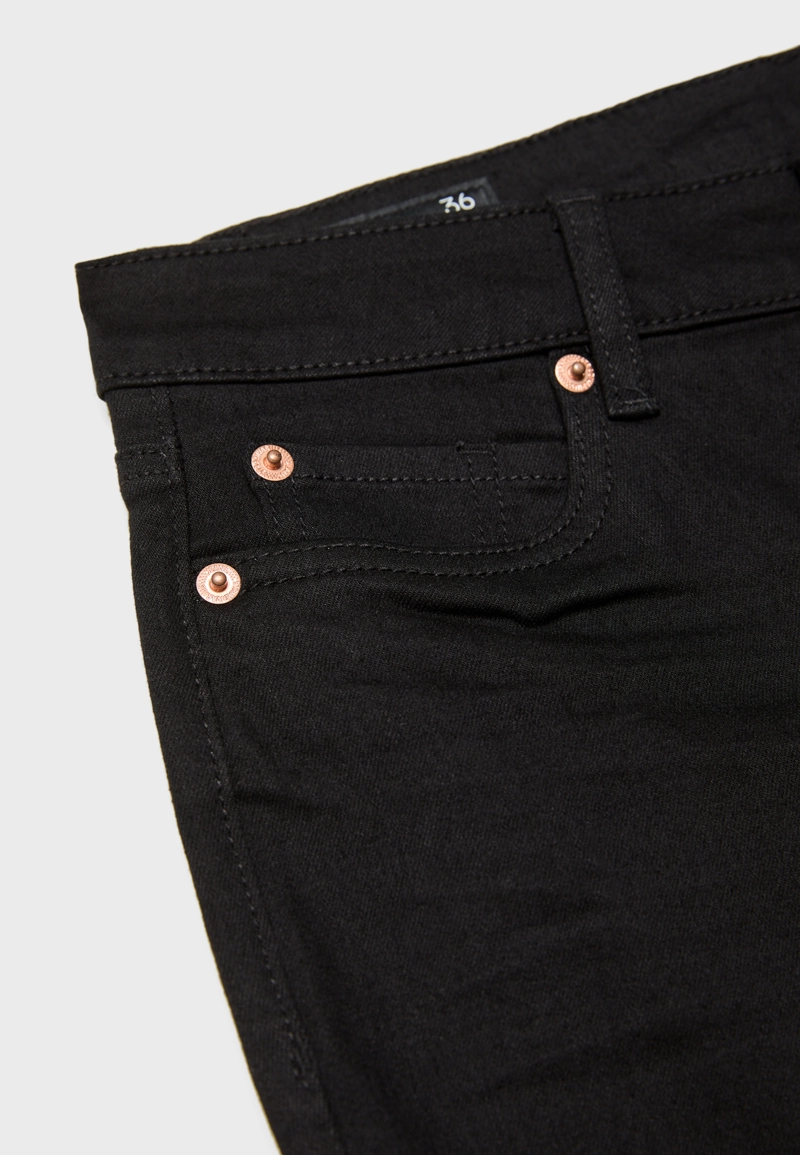 Джинсы D67 зауженные bootcut