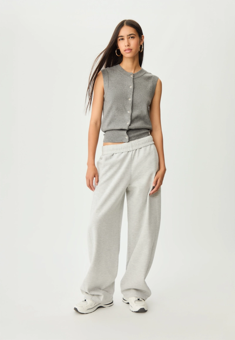 Жилет с пуговицами из вязаного полотна