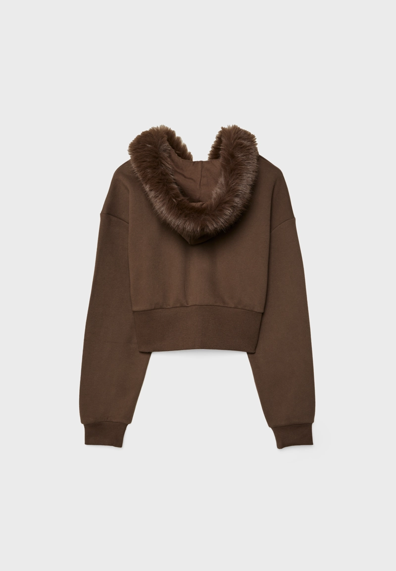 Худи из искусственного меха