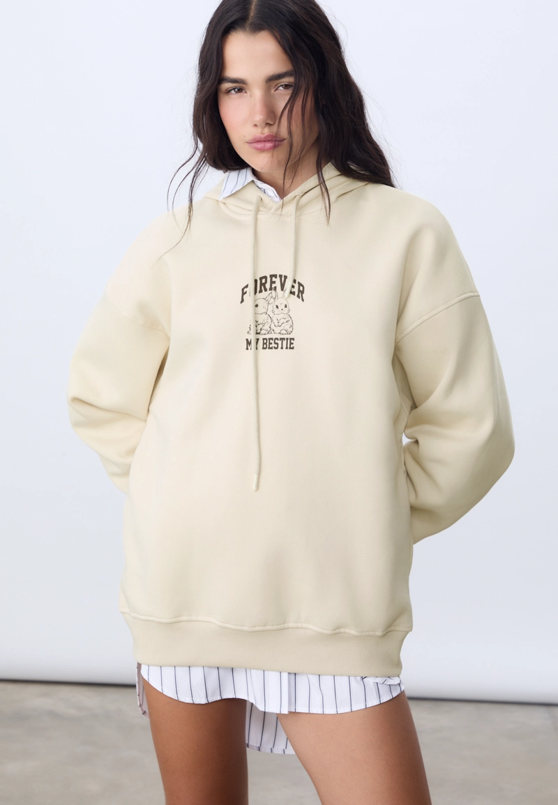 Толстовка с капюшоном и графическим принтом