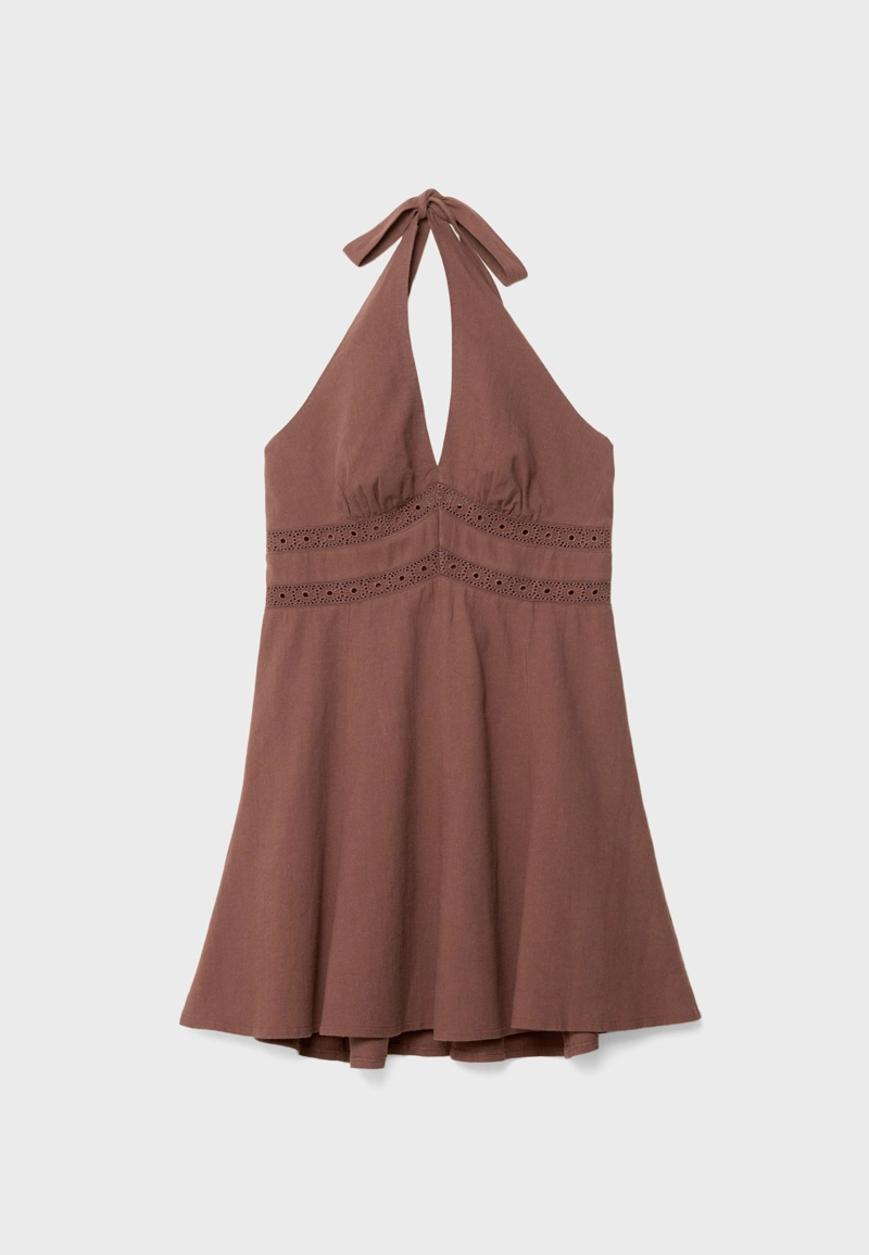 Короткое платье с горловиной халтер из льняной ткани