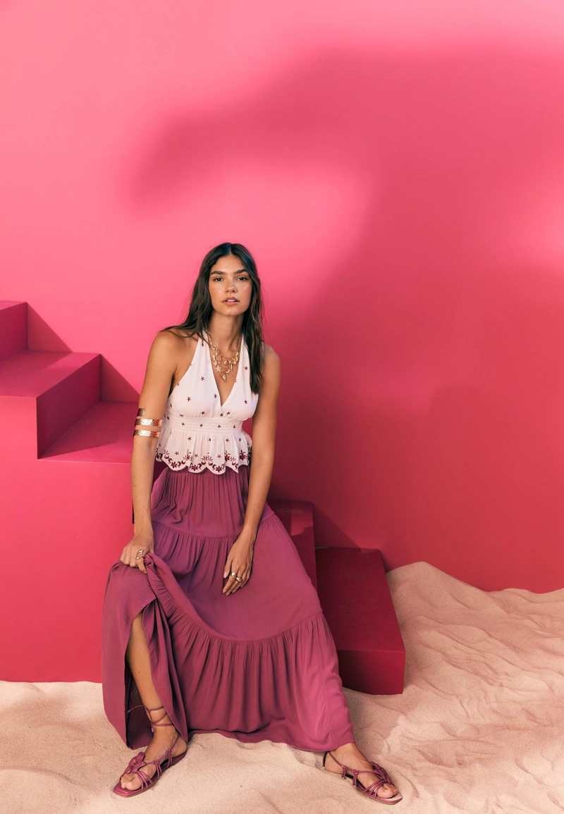 Плоские сандалии с цветком