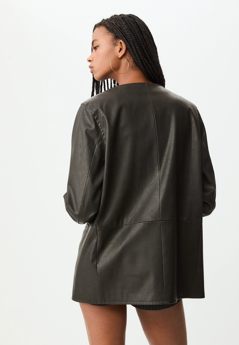 Пиджак из искусственной кожи с пуговицами