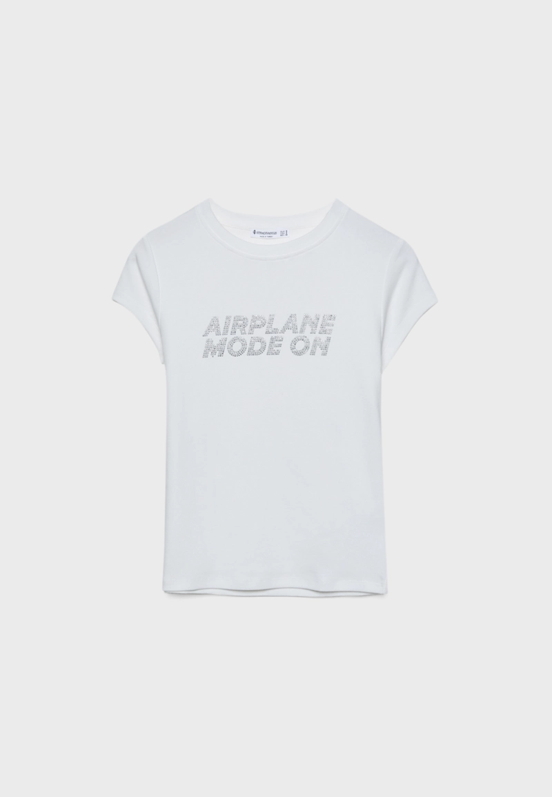 Футболка приталенная с ринестонами