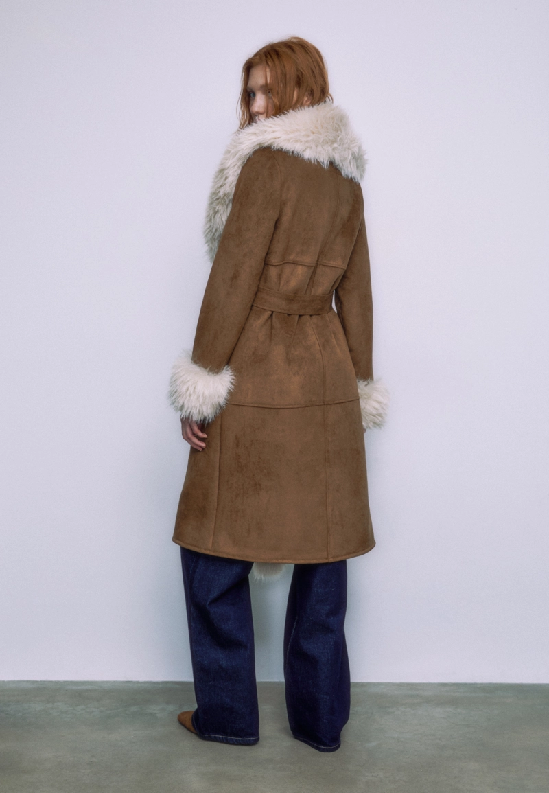 Длинное пальто из искусственного меха с длинным ворсом