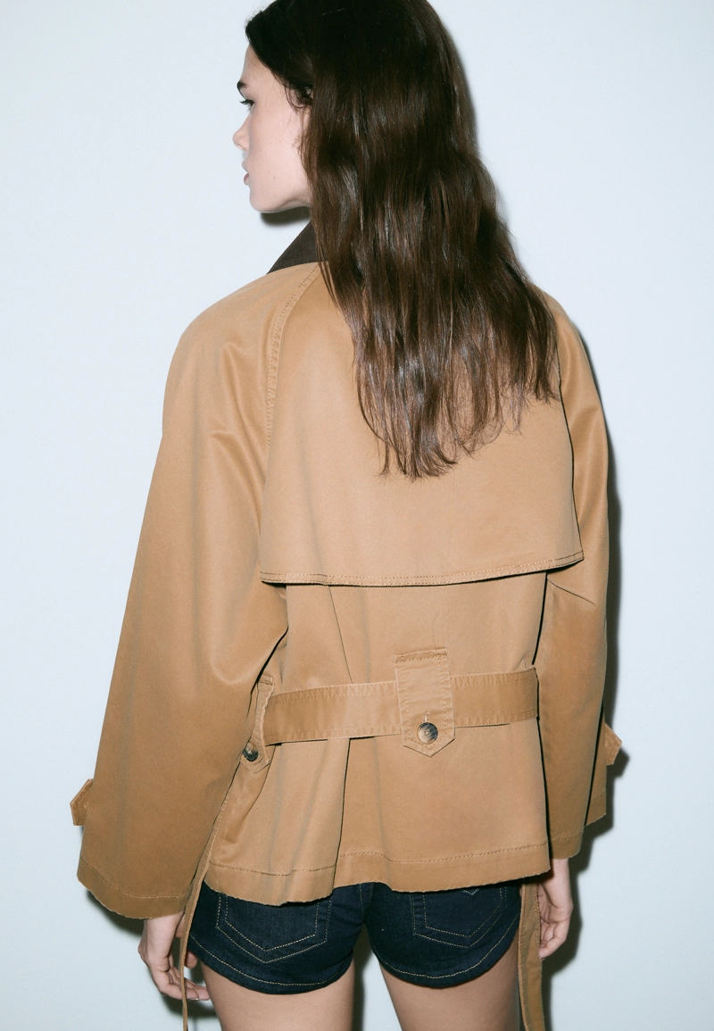 Укороченный тренч с вощеным покрытием и поясом