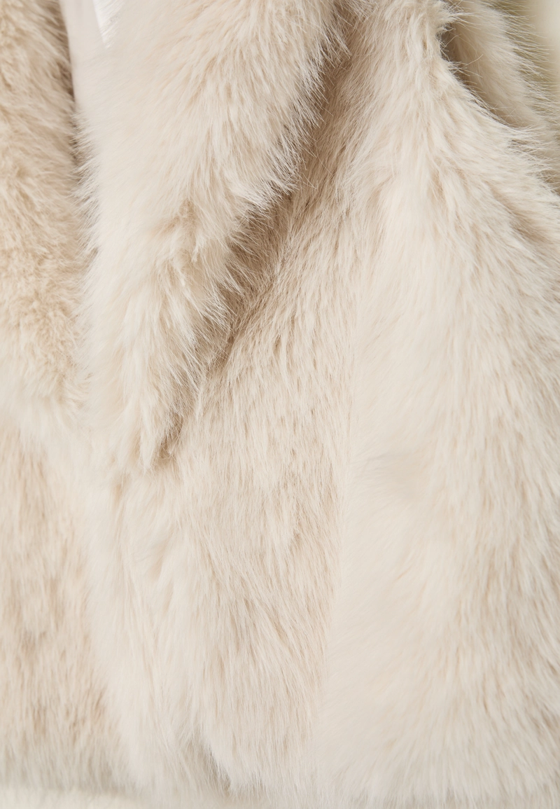 Жилет из искусственного меха