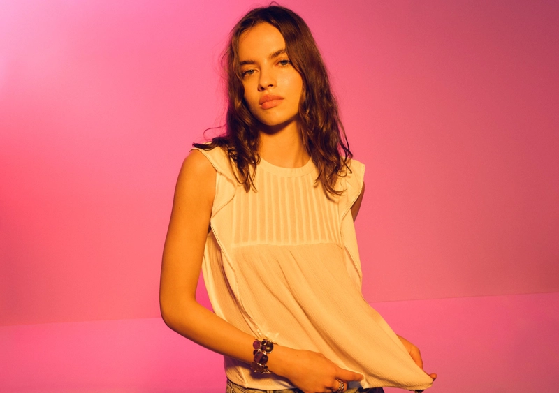 Блуза с легкими оборками l02065714