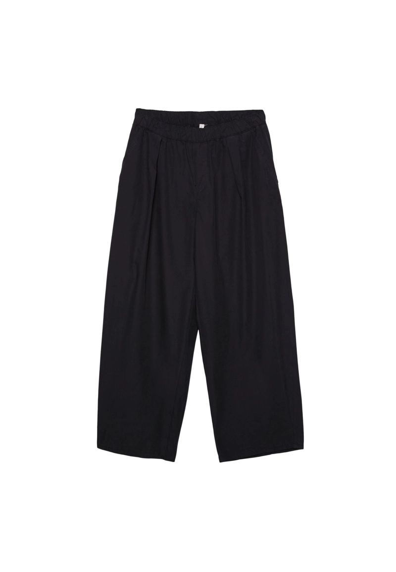 Длинные брюки-бочонки